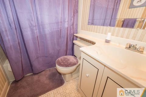 562 Westgate Dr, Edison, NJ 08820 photo 27