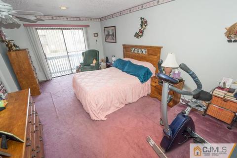 562 Westgate Dr, Edison, NJ 08820 photo 21