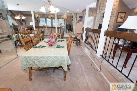 562 Westgate Dr, Edison, NJ 08820 photo 10