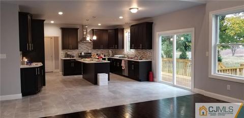 2 Plenge Ct, Edison, NJ 08817 photo 2