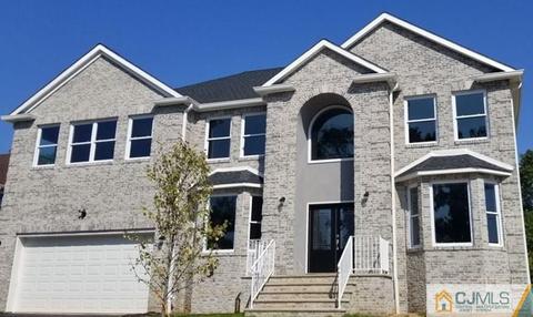 2 Plenge Ct, Edison, NJ 08817 photo 1