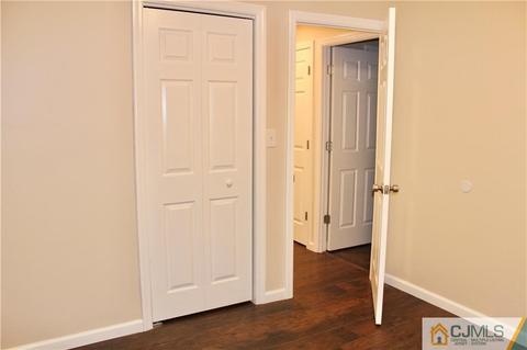 10 Dobson Rd, Edison, NJ 08817 photo 16