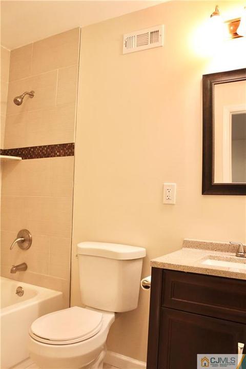 10 Dobson Rd, Edison, NJ 08817 photo 14