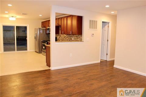 10 Dobson Rd, Edison, NJ 08817 photo 4