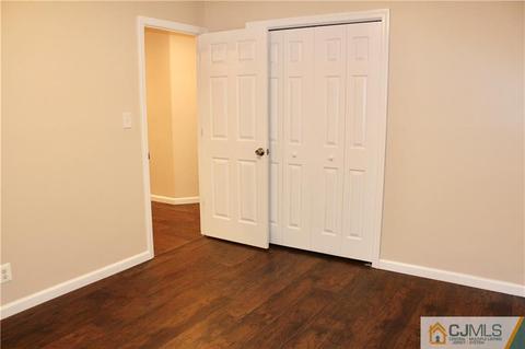 10 Dobson Rd, Edison, NJ 08817 photo 17