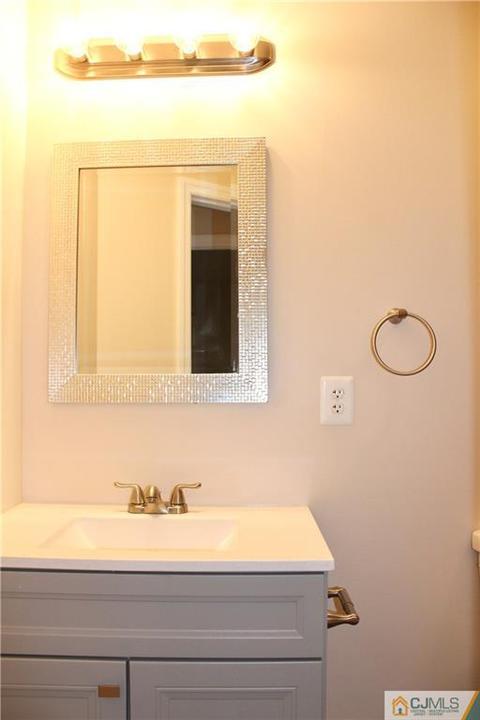 10 Dobson Rd, Edison, NJ 08817 photo 11