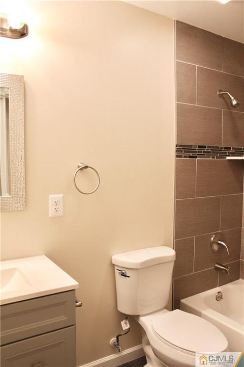 10 Dobson Rd, Edison, NJ 08817 photo 9