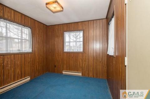 200 Melrose Ave, Middlesex, NJ 08846 photo 9