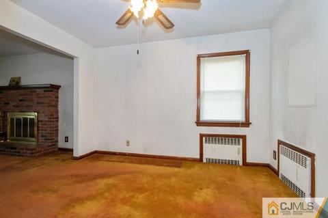 200 Melrose Ave, Middlesex, NJ 08846 photo 8