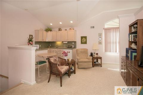 1 Moraine Rd, Edison, NJ 08820 photo 24