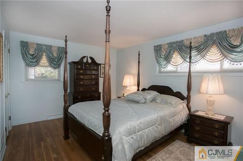 1 Moraine Rd, Edison, NJ 08820 photo 19