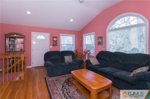 1 Moraine Rd, Edison, NJ 08820 photo 16