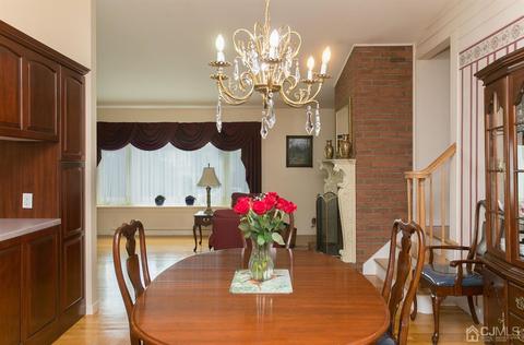 1 Moraine Rd, Edison, NJ 08820 photo 12