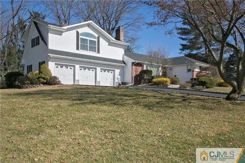 1 Moraine Rd, Edison, NJ 08820 photo 2