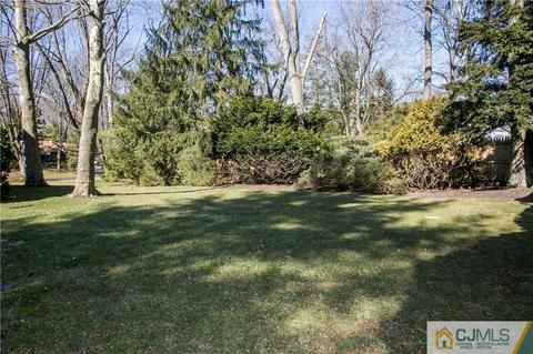 1 Moraine Rd, Edison, NJ 08820 photo 5
