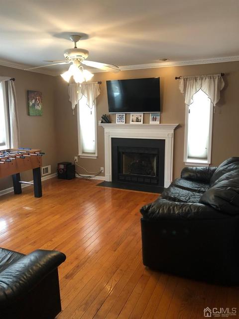 3 Sutton Pl, Helmetta, NJ 08828 photo 15