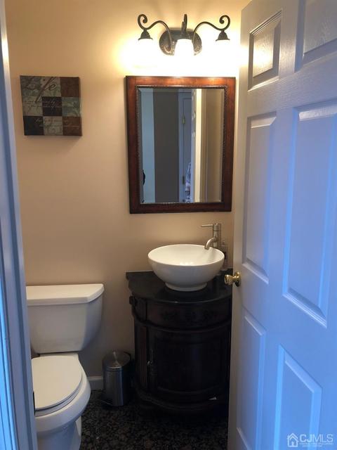 3 Sutton Pl, Helmetta, NJ 08828 photo 19