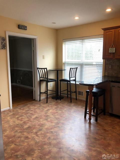 3 Sutton Pl, Helmetta, NJ 08828 photo 14