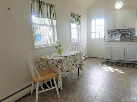 27 Eardley Rd, Edison, NJ 08817 photo 2