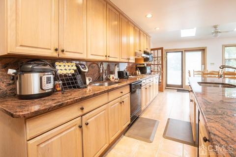 23 Brookfall Rd, Edison, NJ 08817 photo 7