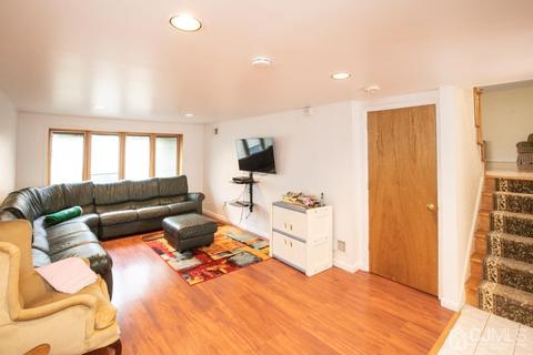 23 Brookfall Rd, Edison, NJ 08817 photo 20
