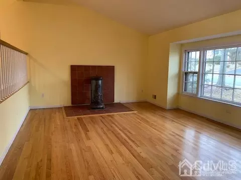 45 Meyer Rd, Edison, NJ 08817 photo 2
