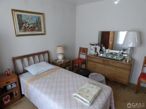 7 Putnam Ave, Edison, NJ 08817 photo 8