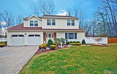 13 Walnut Ct, Matawan, NJ 07747 photo 1