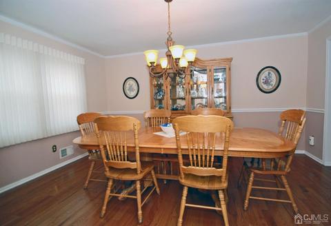 13 Walnut Ct, Matawan, NJ 07747 photo 11