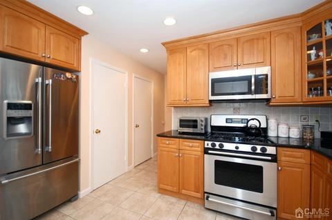 13 Walnut Ct, Matawan, NJ 07747 photo 17