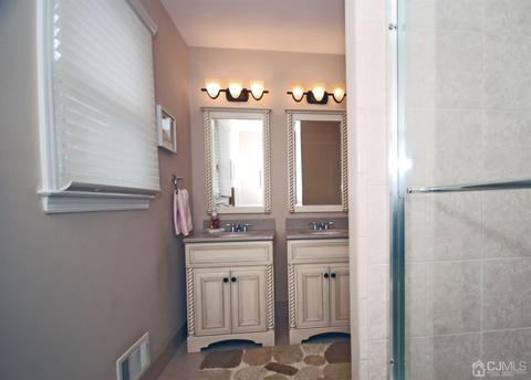 13 Walnut Ct, Matawan, NJ 07747 photo 31