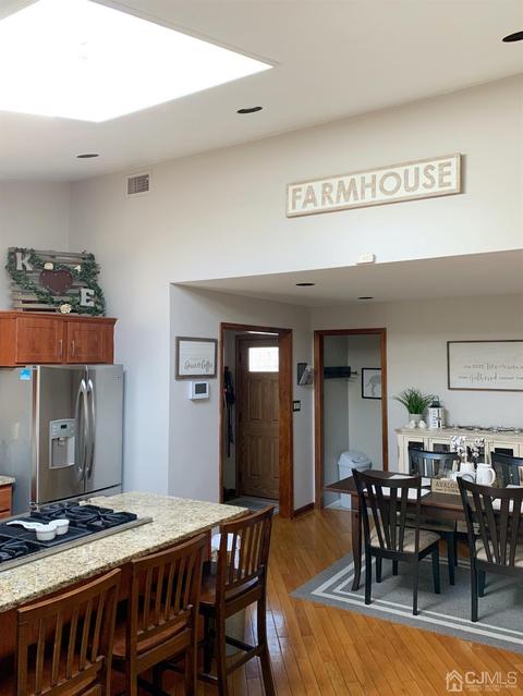 15 Ovington Ave, Edison, NJ 08817 photo 5