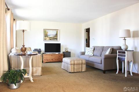 1 Taft Ave, Edison, NJ 08817 photo 7