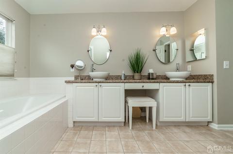 68 Atherton Ct, Wayne, NJ 07470 photo 24