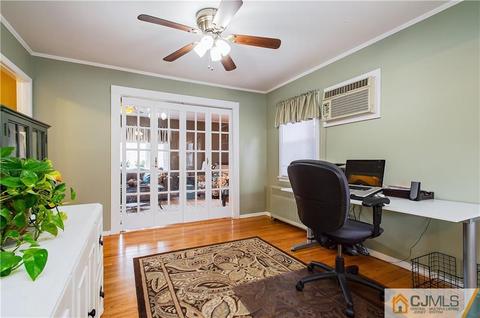 526 Fairview Ave, Middlesex, NJ 08846 photo 9