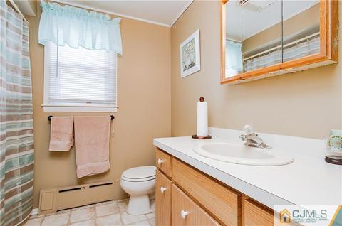 526 Fairview Ave, Middlesex, NJ 08846 photo 15