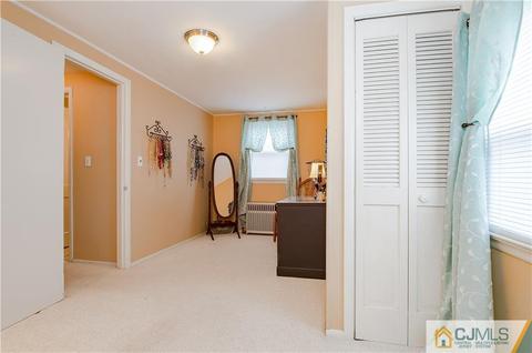 526 Fairview Ave, Middlesex, NJ 08846 photo 11