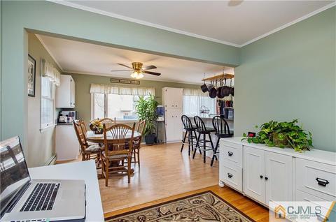 526 Fairview Ave, Middlesex, NJ 08846 photo 6