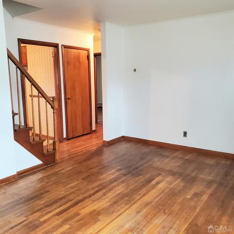 65 Orchard Rd, Middlesex, NJ 08846 photo 5
