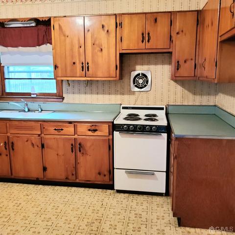 65 Orchard Rd, Middlesex, NJ 08846 photo 6