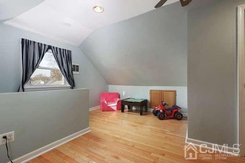 547 Cook Ave, Middlesex, NJ 08846 photo 12