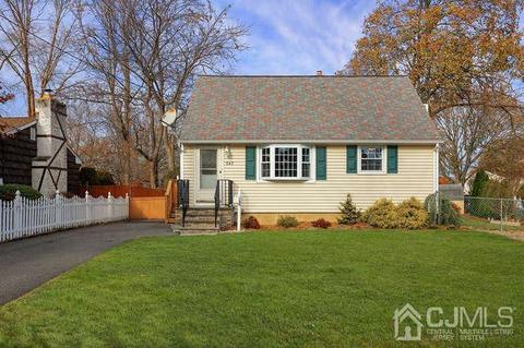 547 Cook Ave, Middlesex, NJ 08846 photo 2