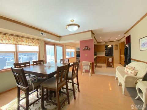 22 Wakefield Dr, Edison, NJ 08820 photo 13