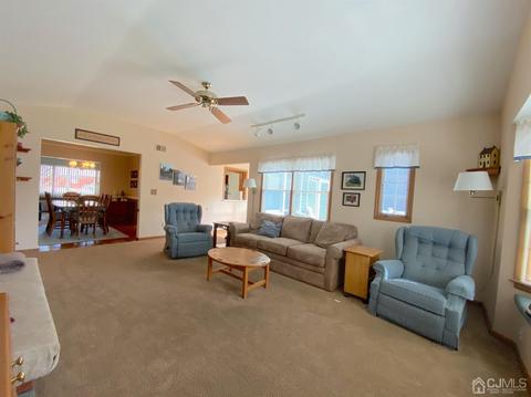22 Wakefield Dr, Edison, NJ 08820 photo 10