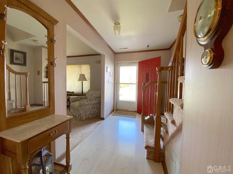 22 Wakefield Dr, Edison, NJ 08820 photo 4