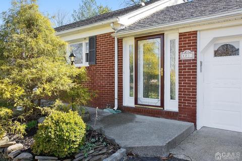 173 Cottrell Rd, Matawan, NJ 07747 photo 3