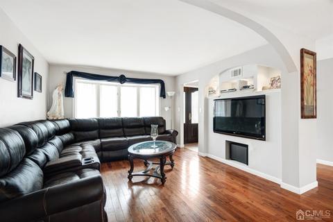 13 E Maple St, Colonia, NJ 07067 photo 9
