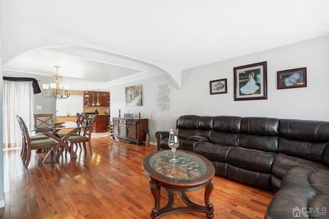 13 E Maple St, Colonia, NJ 07067 photo 8