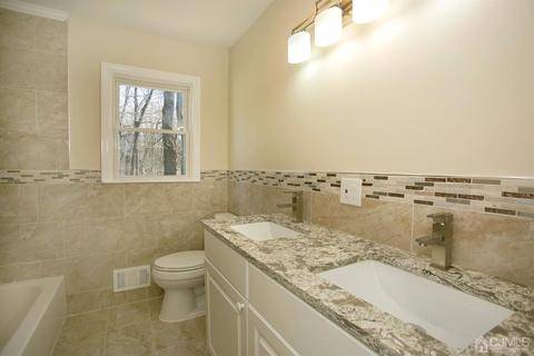 38 Eileen Way, Edison, NJ 08837 photo 27