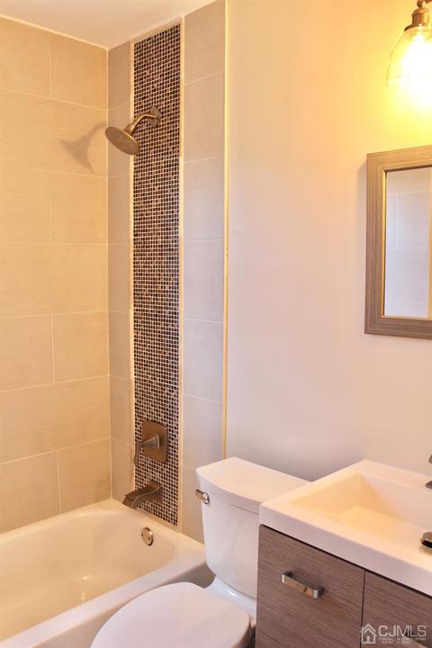 101 Fourth St, Edison, NJ 08837 photo 8